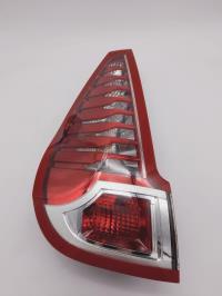 Fanale posteriore principale sinistro (luci)