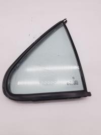Ventanilla triangular trasera derecha (puerta)