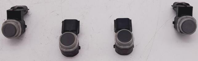 Sensor de ayuda al estacionamiento