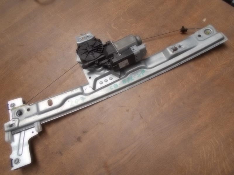 Leve vitre electrique avant gauche