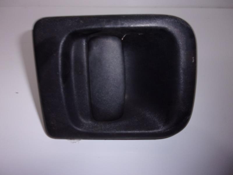 Poignee porte avant droit