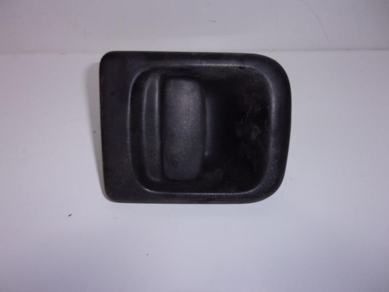 Poignee porte avant gauche