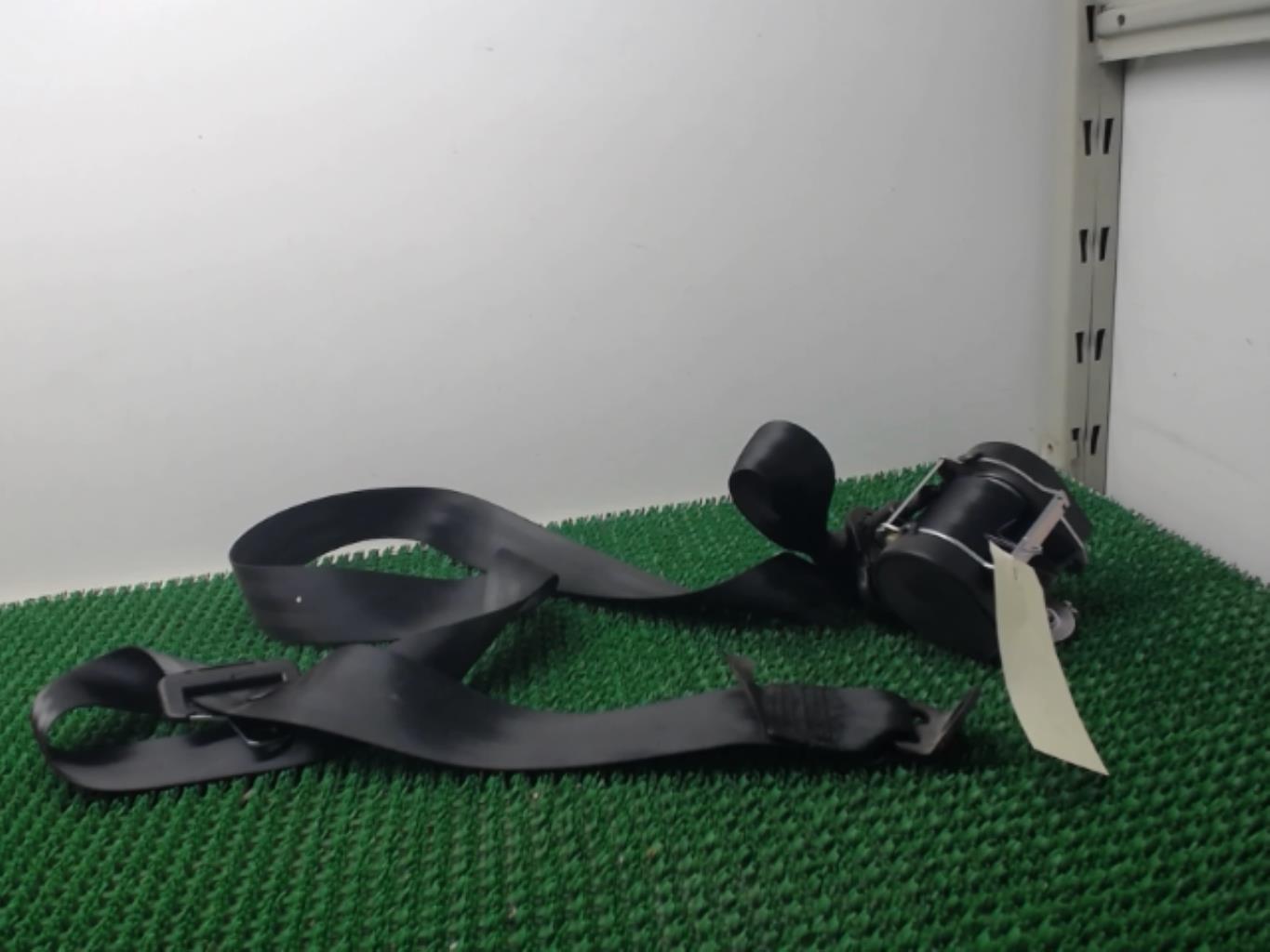 Ceinture arriere droit