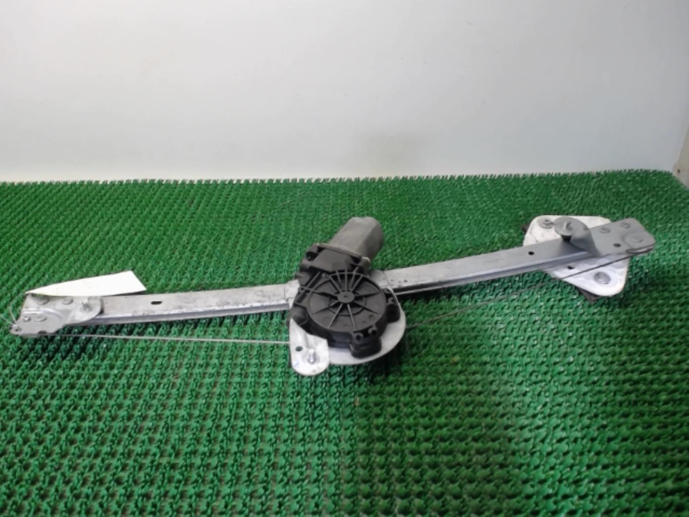 Leve vitre electrique avant gauche