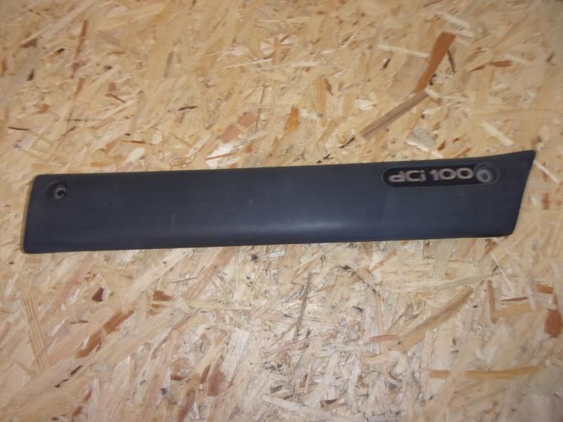 Baguette de porte avant droite