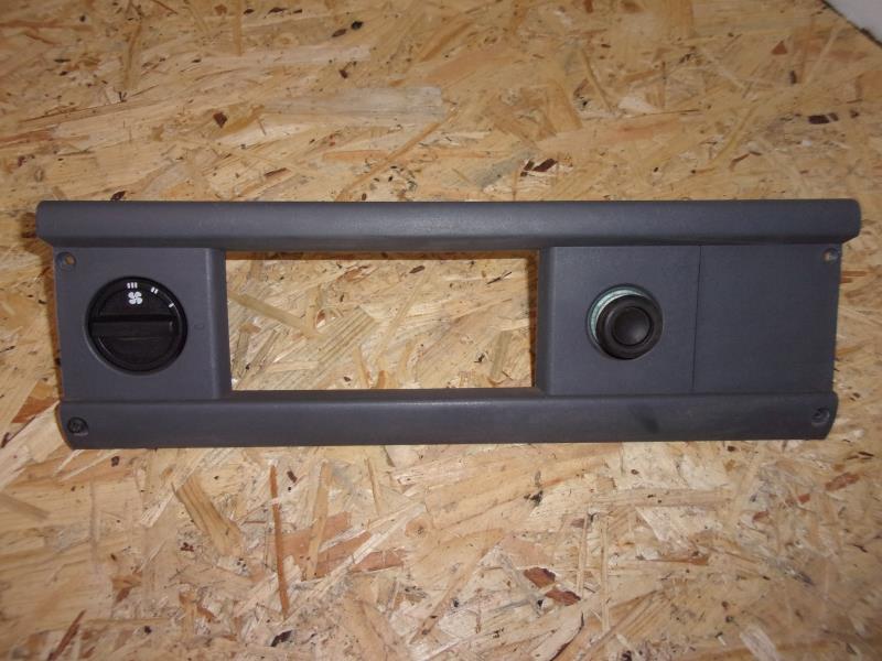 Console central (interieur plastique)