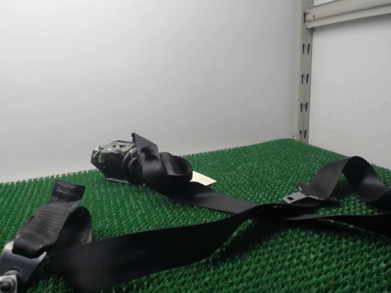 Ceinture avant gauche
