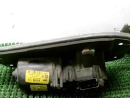 Moteur essuie glace avant