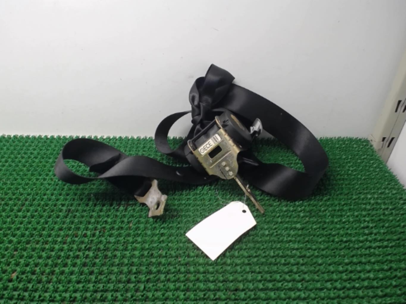 Ceinture arriere droit