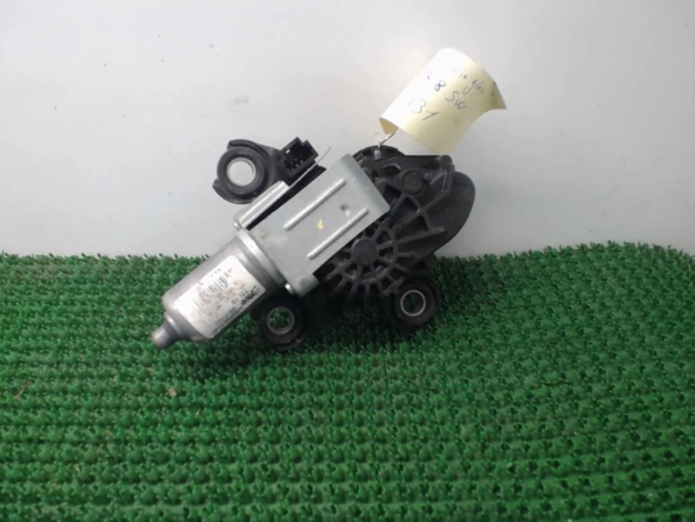 Moteur essuie glace arriere