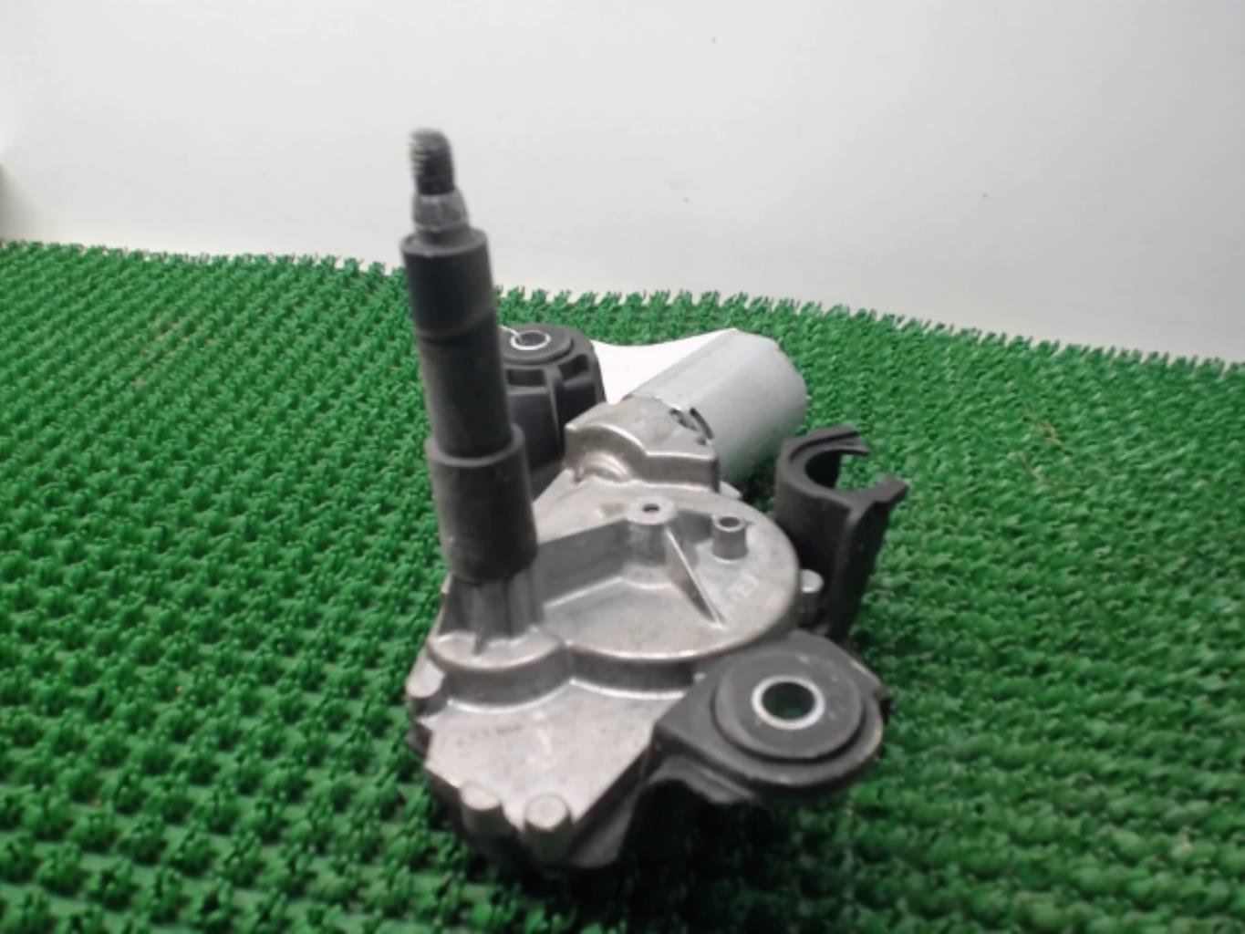 Moteur essuie glace arriere