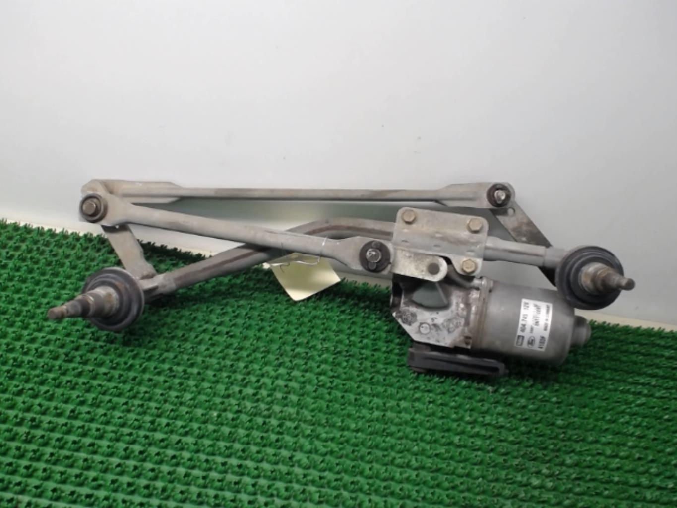 Moteur essuie glace avant