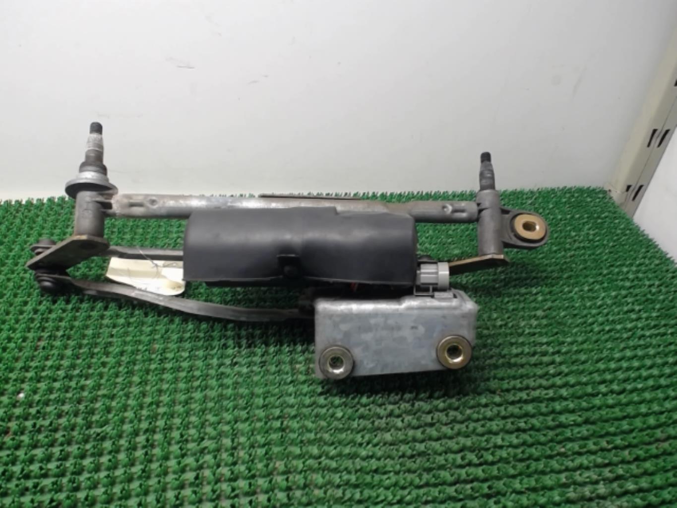 Moteur essuie glace avant