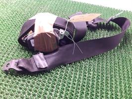 Ceinture avant gauche