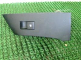 Interrupteur de leve vitre avant droit