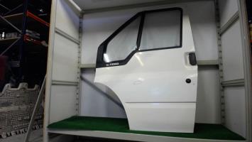 Porte avant gauche