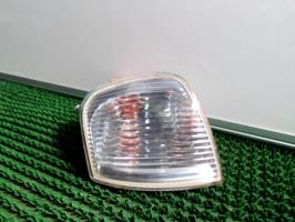 Optique avant secondaire gauche (feux)(clignotant)