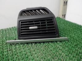 Aerateur tableau de bord avant gauche