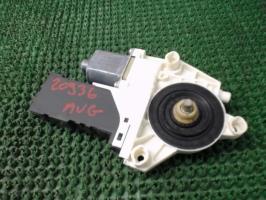 Moteur essuie glace avant gauche