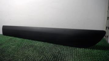 Baguette d'aile arrière gauche