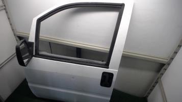 Porte avant gauche