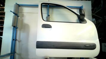 Porte avant droit