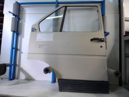 Porte avant gauche