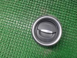 Aerateur tableau de bord avant gauche