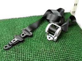 Ceinture arriere droit