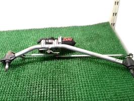 Moteur essuie glace avant
