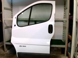 Porte avant gauche