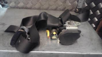Ceinture avant gauche