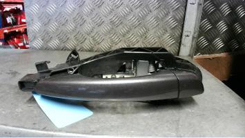 Poignee porte arriere droit