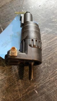 Pompe lave glace avant