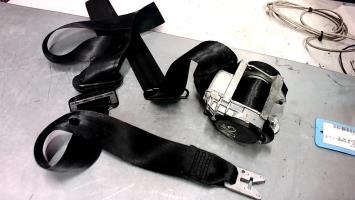 Ceinture avant gauche