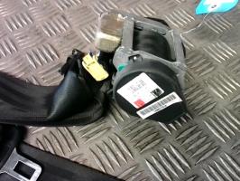 Ceinture avant gauche