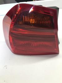 Fanale posteriore principale sinistro (luci)