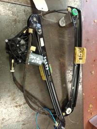 Leve vitre electrique avant gauche
