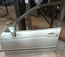 Porte avant gauche