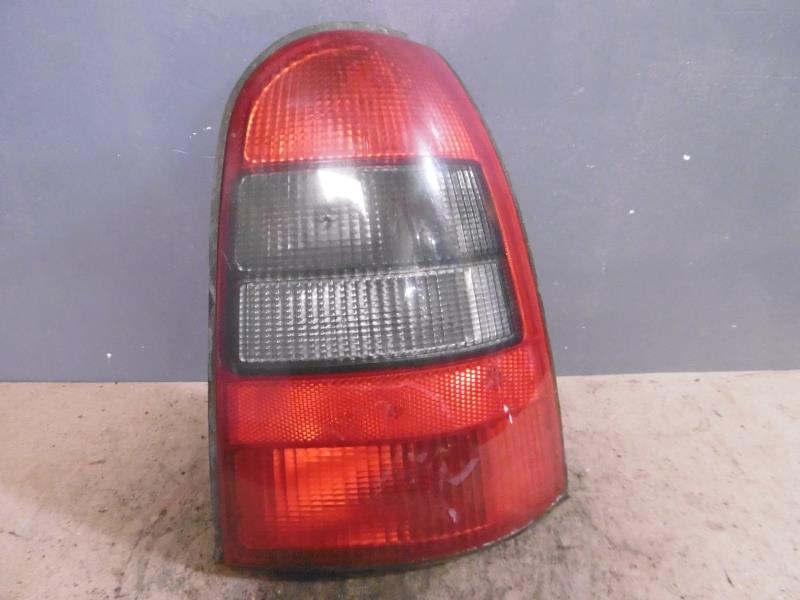 Fanale posteriore principale destro (luci)