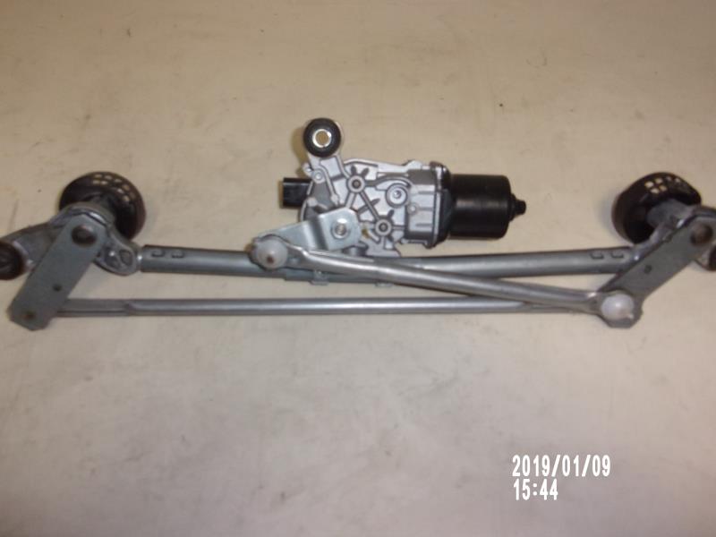 Moteur essuie glace avant