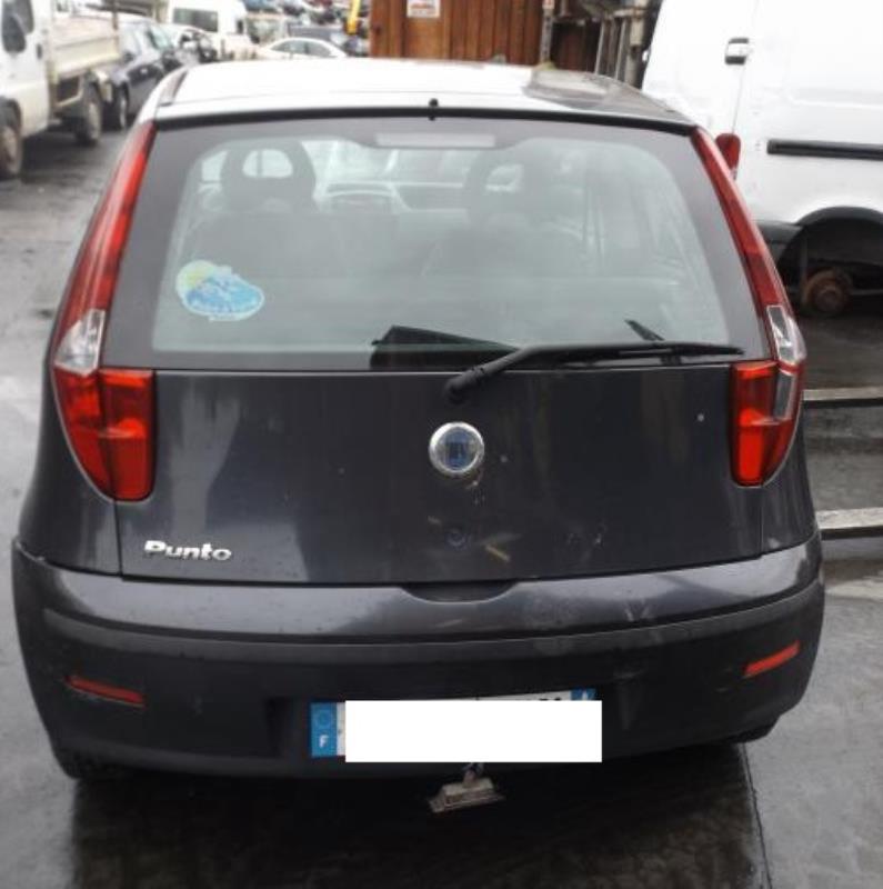 Parafango anteriore destro