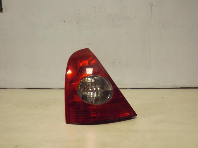 Fanale posteriore principale sinistro (luci)