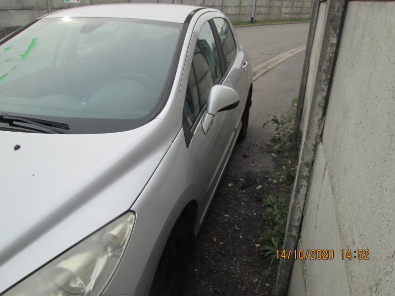Porte avant gauche