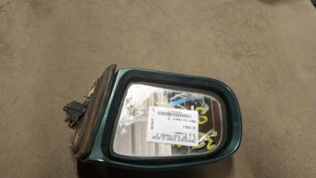 Retrovisor izquierdo