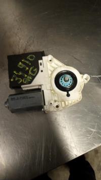 Moteur leve vitre avant gauche