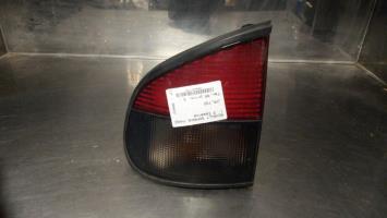Fanale posteriore principale sinistro (luci)