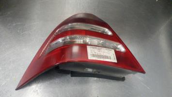 Fanale posteriore principale sinistro (luci)