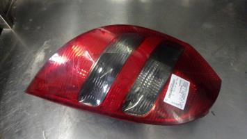 Fanale posteriore principale sinistro (luci)