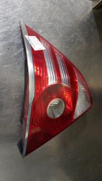 Fanale posteriore principale sinistro (luci)